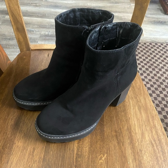 Torrid Black Platform Boots - Picture 3 of 8